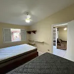 Confortavel Casa A Beira Mar C/ Jardim Pe Na Areia E Area De Churrasqueira